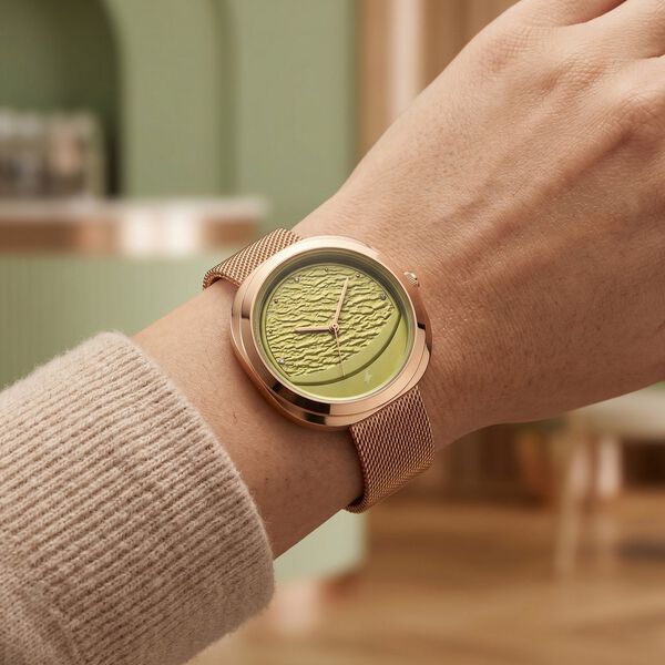 Fastrack Gelato rosegold analog mesh strap watch with Matcha green dial for Girls - image number 7