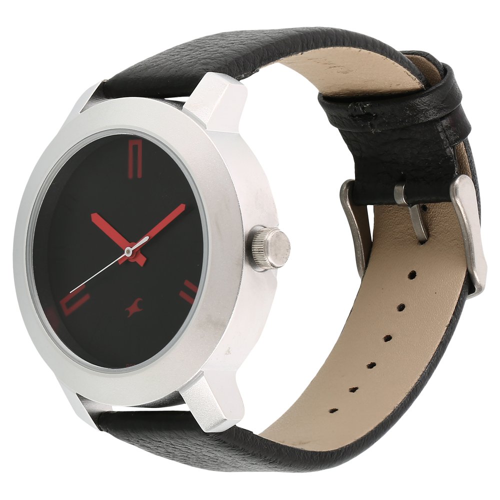 Stylish Black Analog Quartz Men's Watch with Leather Strap