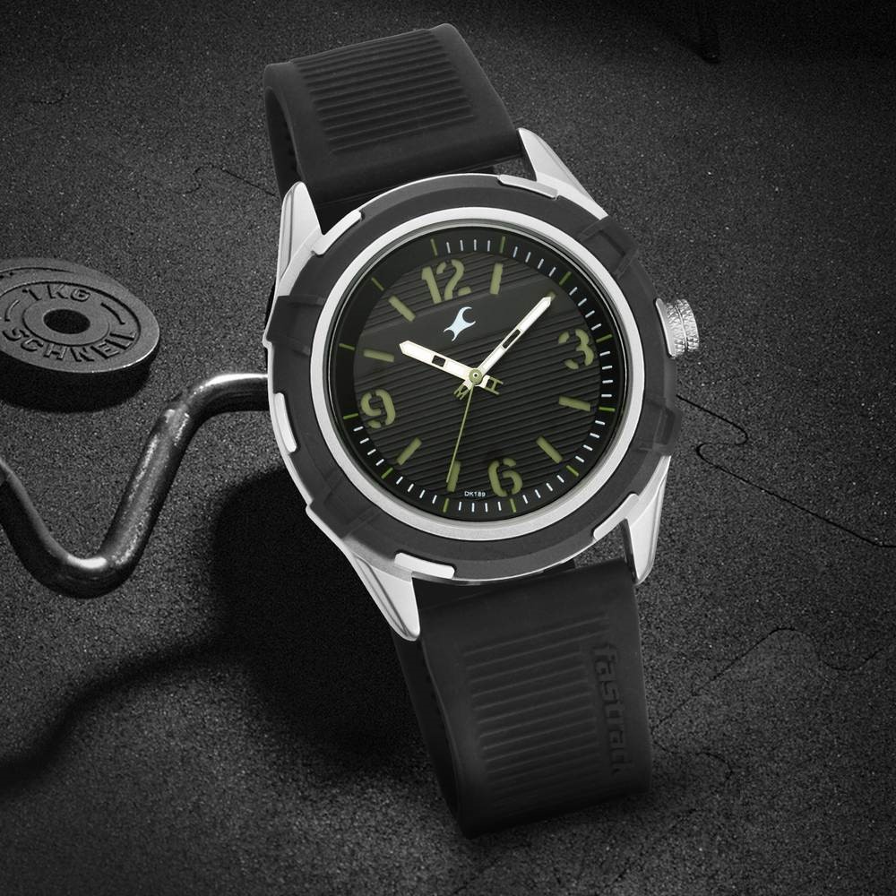 Buy Online Fastrack Fastfit Quartz Analog Black Dial